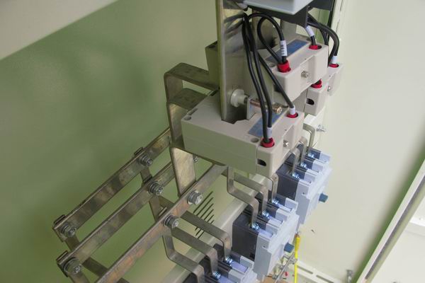 资兴配电柜-应急照明配电柜使用对工作人员的具